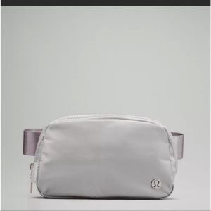 Lululemon everywhere belt bag